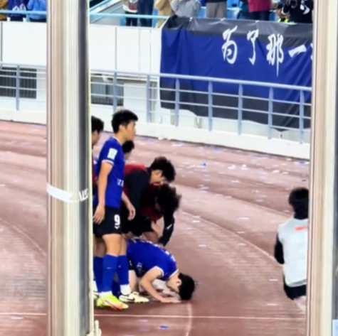 新江蘇隊(duì)1-0上海澤天 苗潤(rùn)東點(diǎn)射鎖定中冠總決賽席位 新江蘇隊(duì)1-0上海澤天 苗潤(rùn)東點(diǎn)射鎖定中冠總決賽席位