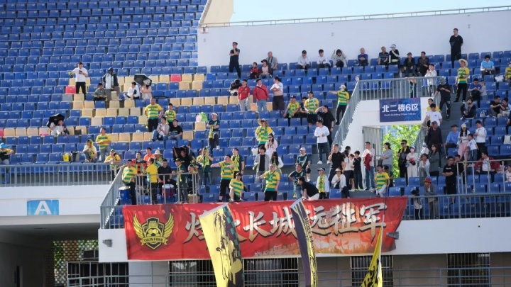 楊運第70分鐘頭槌定音 榆林礦工1-0力克北京勇士 楊運第70分鐘頭槌定音 榆林礦工1-0力克北京勇士